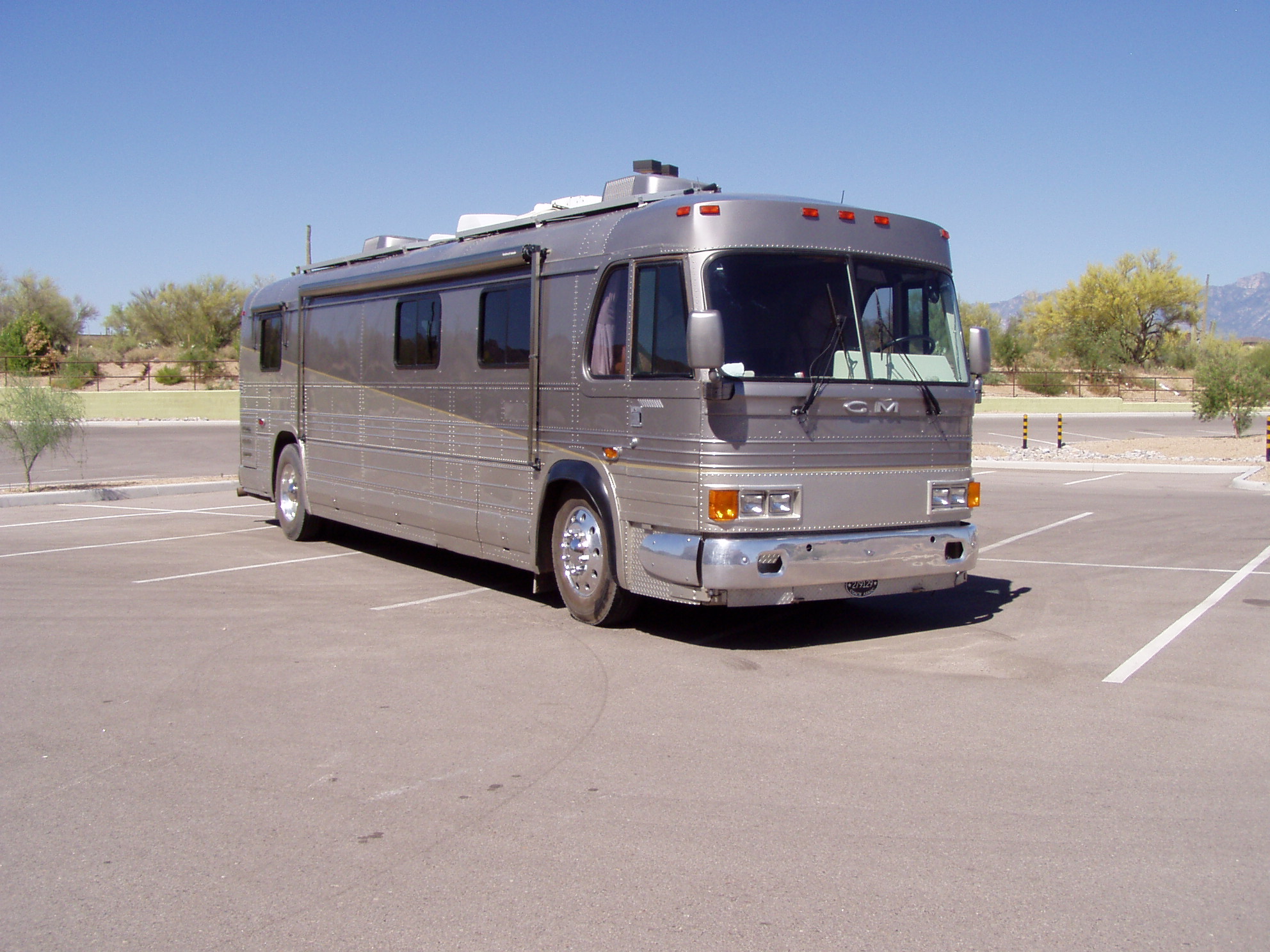 coach classic gmc